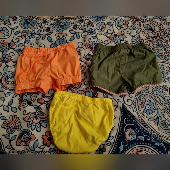 Carter's short bundle - Picture 2 of 2